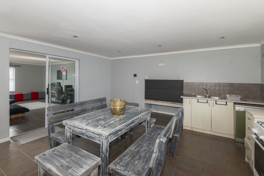 5 Bedroom Property for Sale in Laguna Western Cape